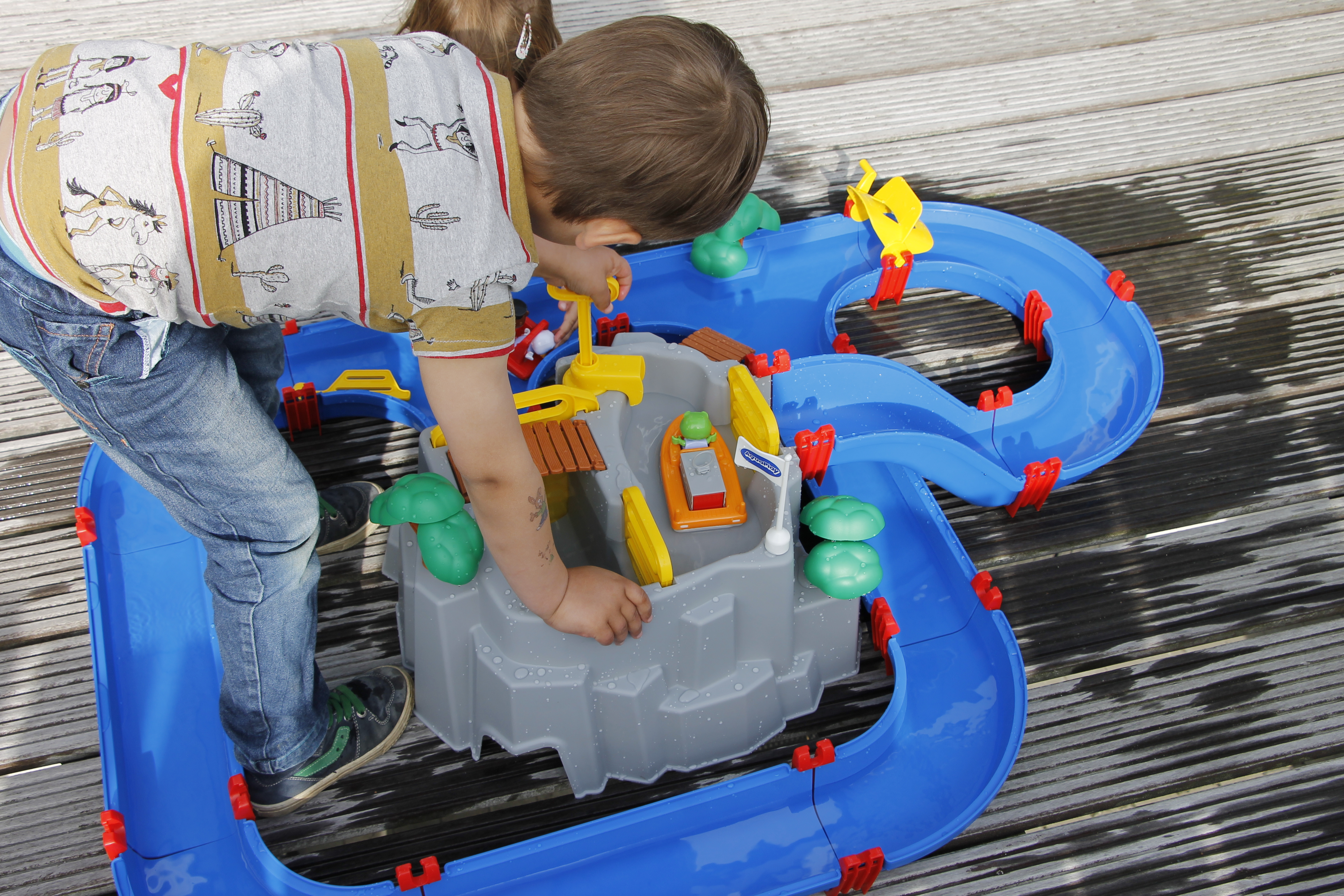 AquaPlay Wasserbahn: Wasserspielzeug für den Garten (inkl
