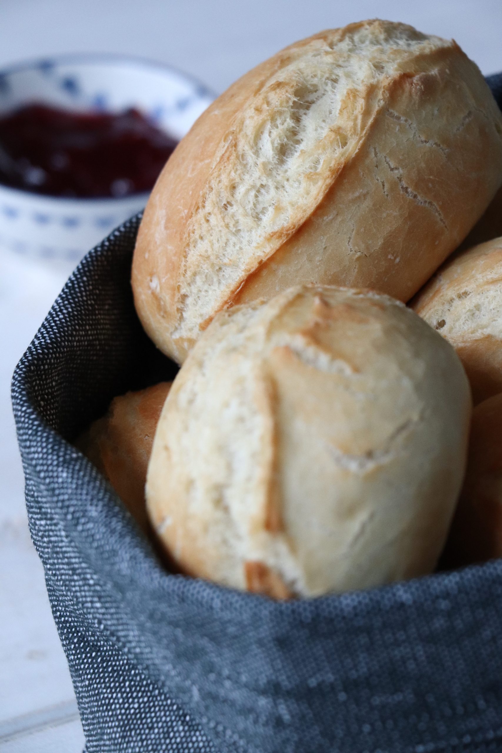 Brötchen selber backen: Rezept für schnelle Sonntagsbrötchen - Lavendelblog