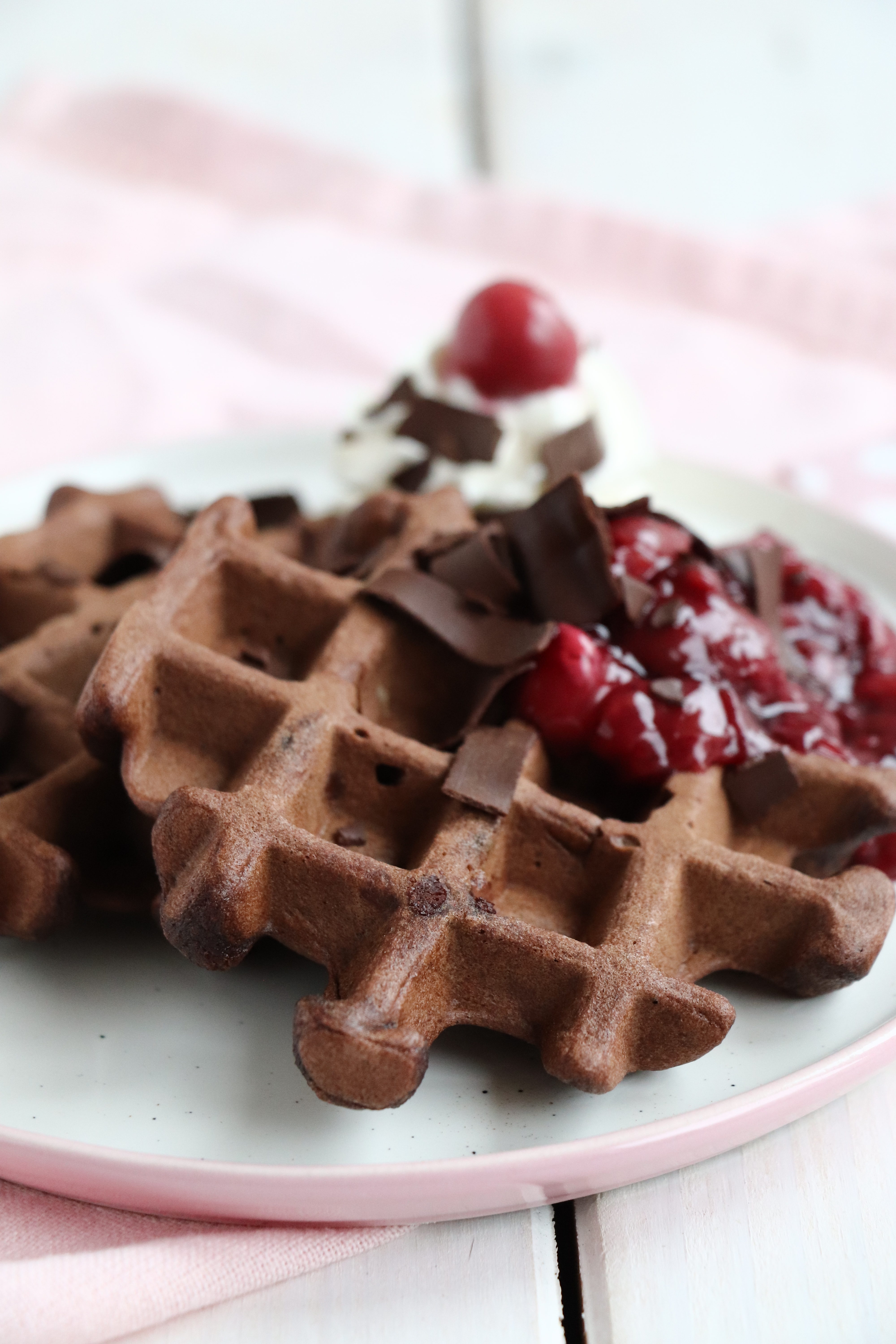 Waffeln mit Kirschen Rezept - Lavendelblog