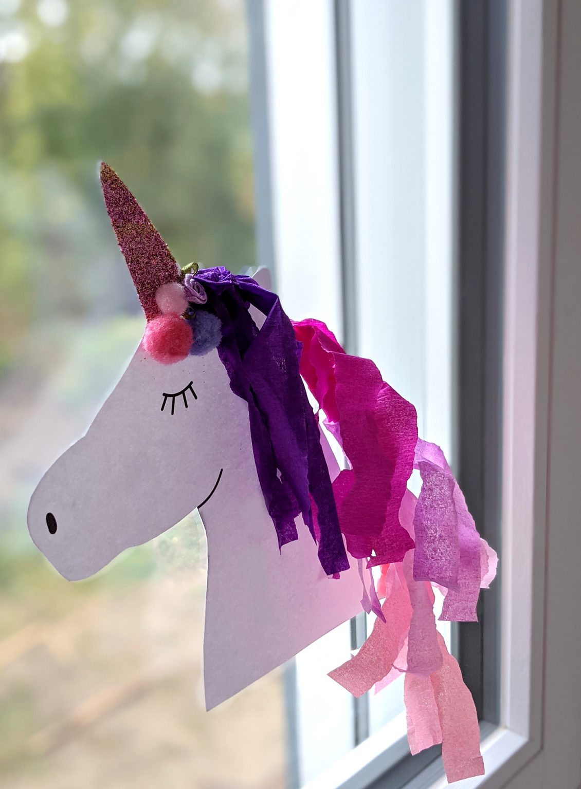 DIY: Einhorn basteln als Fensterbild - Lavendelblog