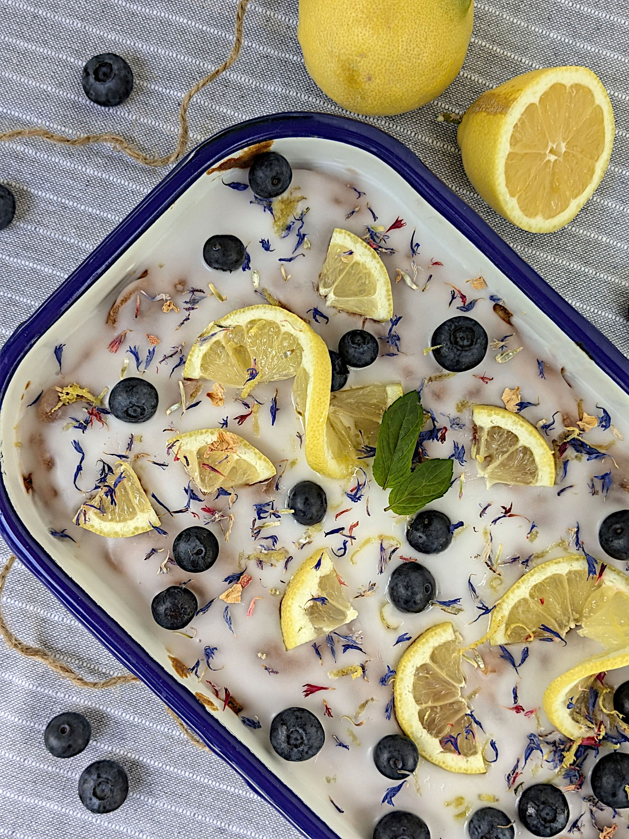 Heidelbeer-Zitronenkuchen glutenfrei backen Rezept